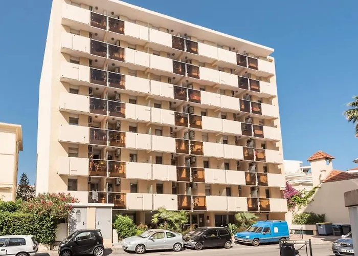 Appartement Promenade Des Bains - Maeva - 4 Personnes - Confort Mae-2294