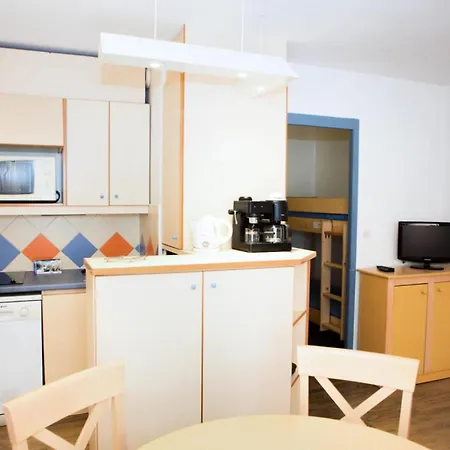 Promenade Des Bains - Maeva - 4 Personnes - Confort Mae-2294 Apartment Saint-Raphael (Var)